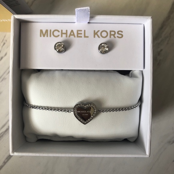 NWT Michael Kors Slider Bracelet & Earrings Set - Picture 2 of 5